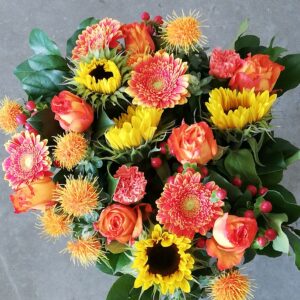 Zomers boeket snijbloemen in Oranje-tinten - Snijbloemen online bestellen - Boeket laten leveren - Tuincenter Van Nuffelen
